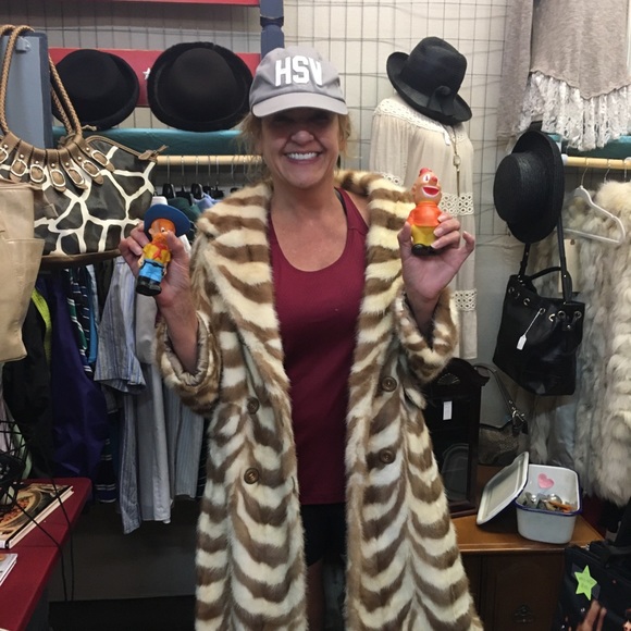 Meet your Posher, Lisa - Picture 8 of 16